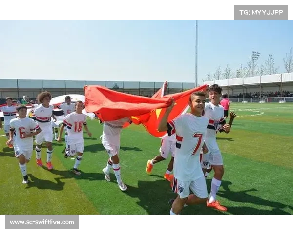 欧洲篮球冠军联赛谁能笑傲群雄捧起最终奖杯挑战激烈激情四射